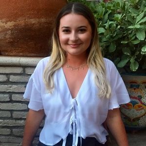 Meet your Posher, Julia